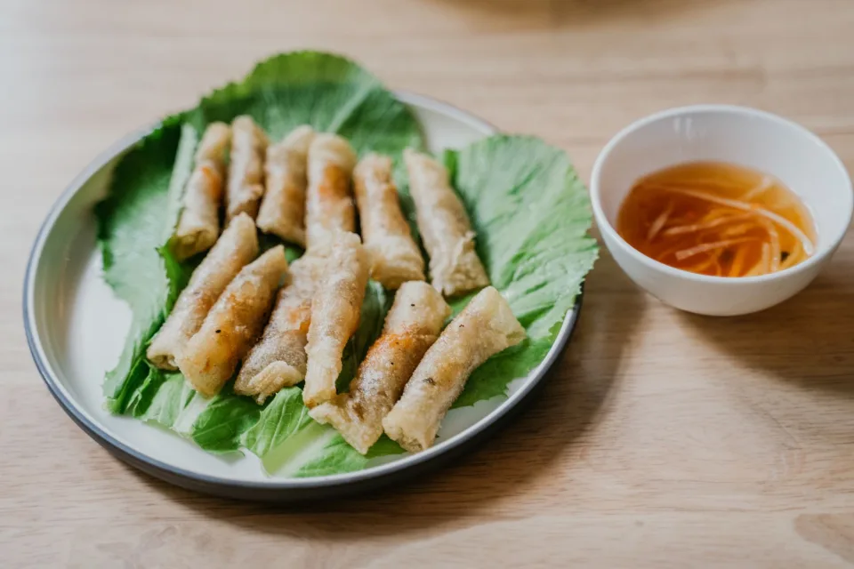 Bàn ăn tại Đậu Thị Hiền 1979